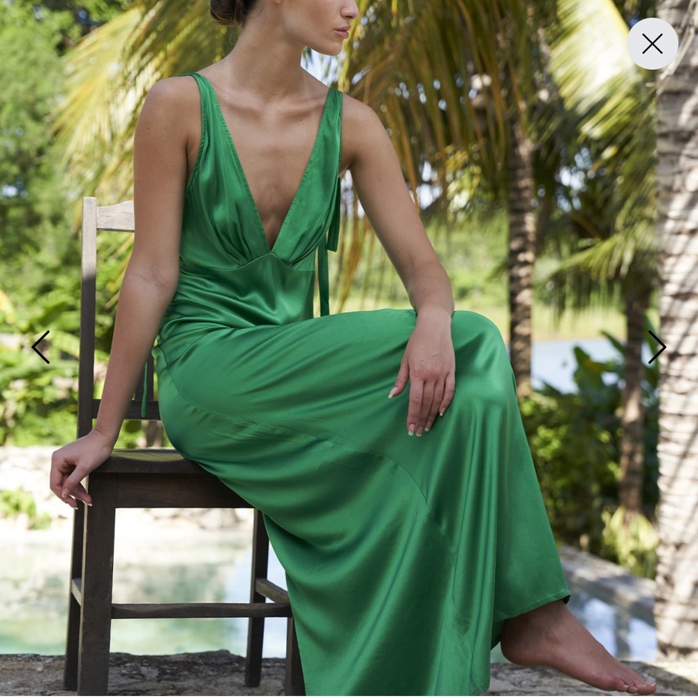 Elegant Green Maxi Dress